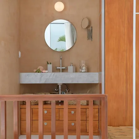 Aquablanca Deluxe En * Punta Mujeres